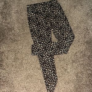 Cheetah printed jeggings